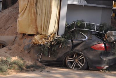 600 bin liralık Porsche hurdaya döndü