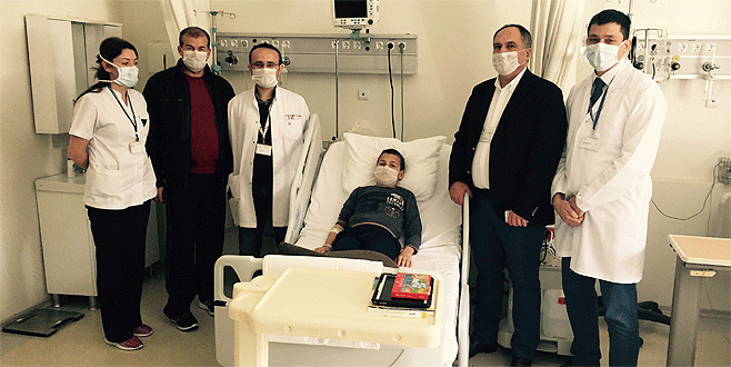 Cezayirli çocuk Bursa’da şifa buldu