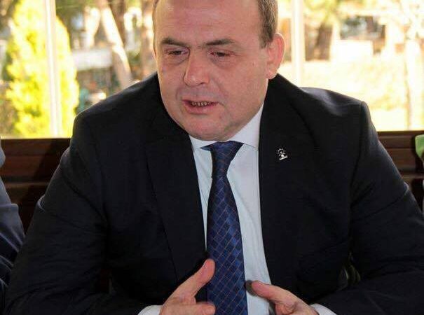 AK Parti İl Başkanı Gürcan’dan Taziye Mesajı AK Parti Manisa İl Başkanı Zülfikar Gürcan, Mardin’in Dargeçit ilçesinde