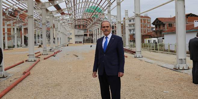 Büyükorhan’a kapalı pazaryeri