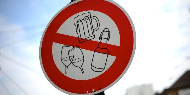 İspanya’da alkol yasağı