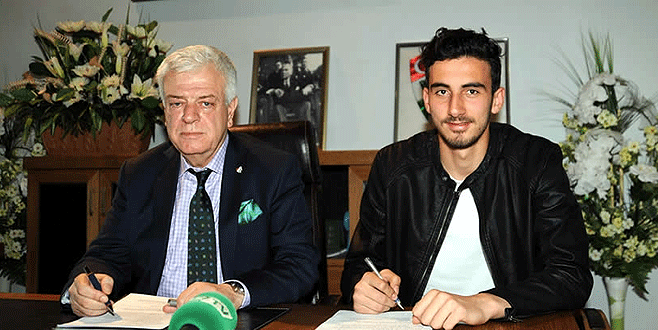Bursaspor, genç isme 5 yıllık imza attırdı