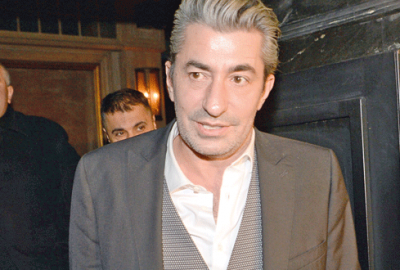 ‘Zevki de var parası da’