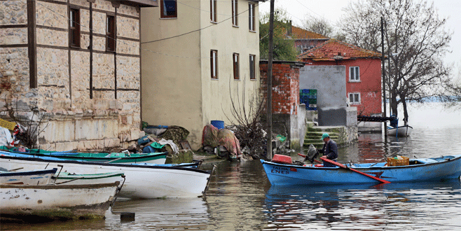 Gölyazı ‘Küçük Venedik’e döndü