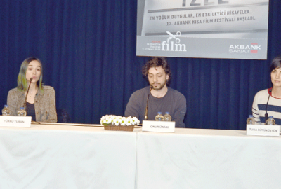 Sokağı peşine taktı