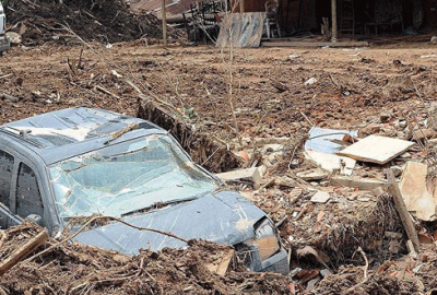 Aşırı yağışlar 13 can aldı