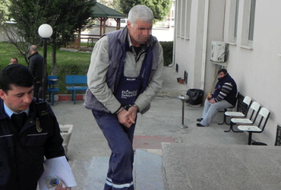 Cinsel organını göstererek taciz ediyordu, yakalandı