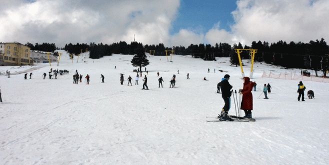 Uludağ’da sezon sonu kayağı