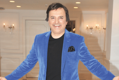 Küfürle gülmeye alıştırdılar