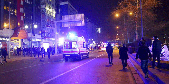 Saldırıda hasar gören araçlar kaldırıldı