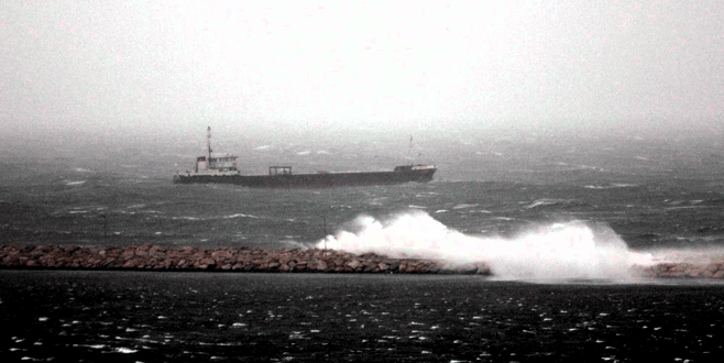 Bursa’da fırtına, Uludağ’da kar…