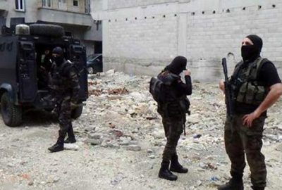 Canlı bombanın ailesi gözaltında!