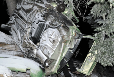 Otomobil şarampole devrildi: 2 ölü, 2 yaralı