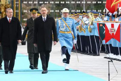Aliyev tarihi zirve için Türkiye’de