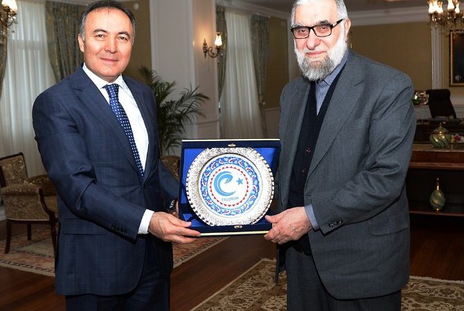 Erzurum’da ilk kez gerçekleştirilen ve iki bayan 3 hattata icazet