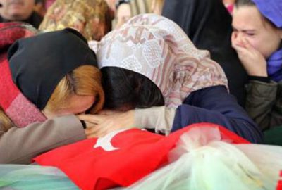 Terör kurbanları toprağa verildi