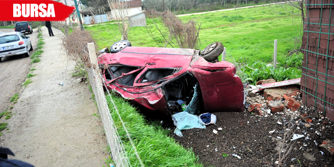 4 saat yaralı halde otomobilde kurtarılmayı bekledi