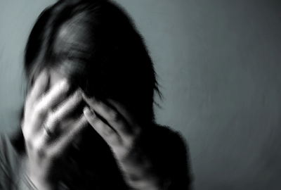 Liseli kıza şantajla fuhuş tuzağı!