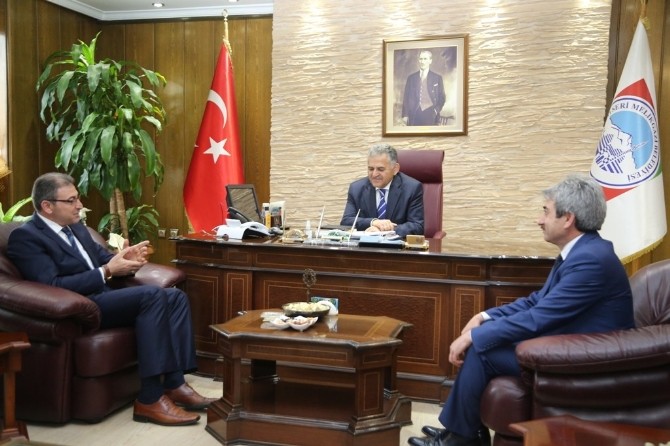 Kayseri Yozgatlılar Derneği Yönetiminin Melikgazi Belediye Ziyareti