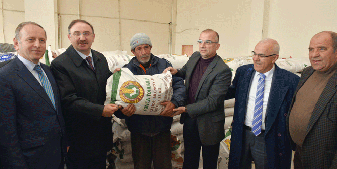 Kırsala yonca tohumu desteği