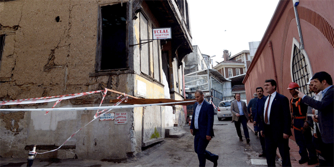 Bursa’da metruk binalar yıkılıyor