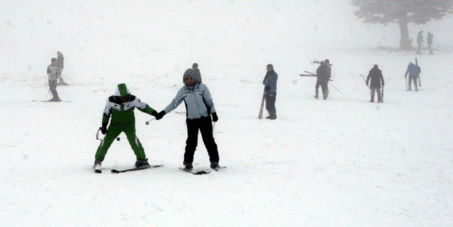 Uludağ’da ekonomi zirvesi öncesi kar sevinci