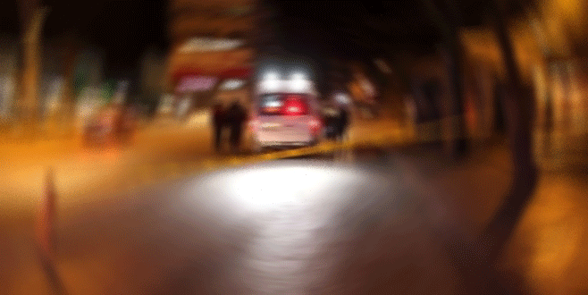 Şüpheli çantadan parke taşı çıktı