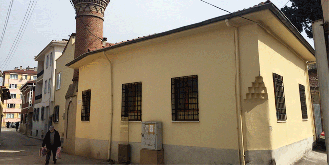 Tarihi camiden 200 yıllık el yazması Kur’an-ı Kerim çalındı