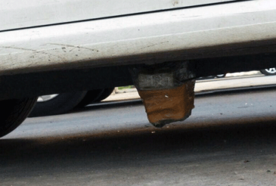 Aracına kurulan tuzaktan dikkati sayesinde kurtuldu