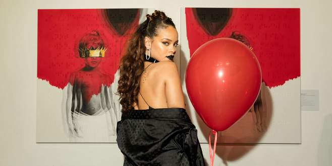 Açılışta Rihanna sürprizi
