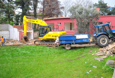 Kaymakamlık lojmanı yıkılıyor