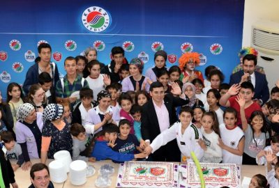 Tütüncü’den 100 Çocuğa Doğum Günü