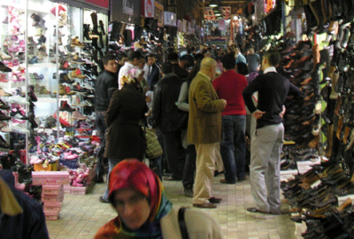 Esnaf zor günler geçiriyor