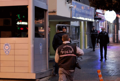 Polis merkezinde cinnet: 1 ölü, 1 yaralı