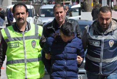 ‘Şaşkın’ dolandırıcı ‘uyanık’ kargocuya yakalandı