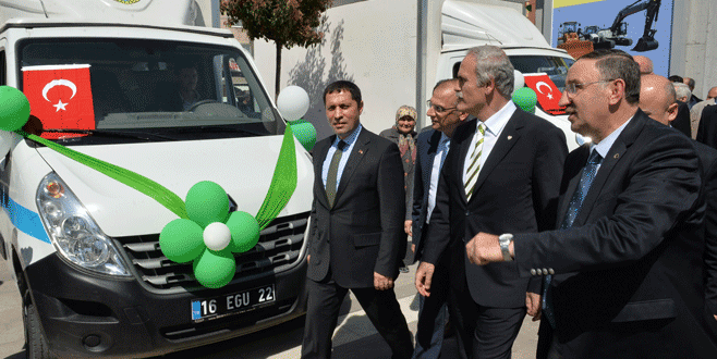 Mustafakemalpaşa araç filosunu genişletti