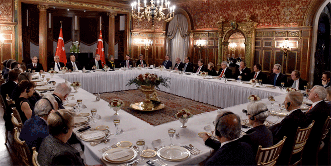 Cumhurbaşkanı Erdoğan kanaat önderleriyle görüştü