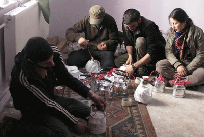 Patlayıcı hazırlayan teröristler etkisiz hale getirildi