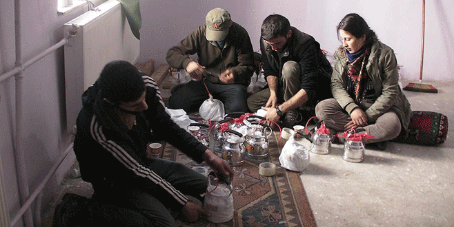 Patlayıcı hazırlayan teröristler etkisiz hale getirildi