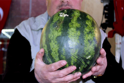 Karpuz Bursa pazarına düştü, vatandaş ise…