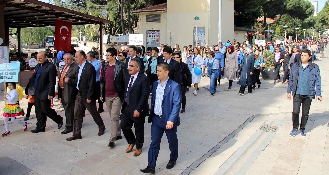 Aydınlılar Otizmliler İçin Yürüdü