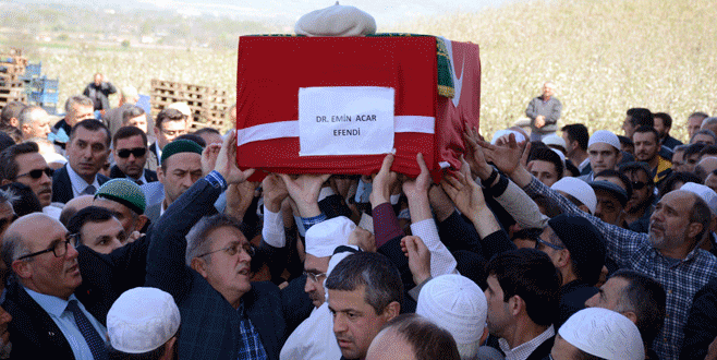 Dr. Emin Acar’ın cenazesi Bursa’da toprağa verildi
