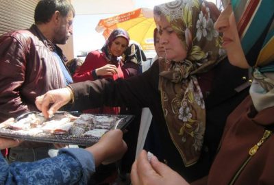 Defne Kokan Kınalı Eller Mersin’de