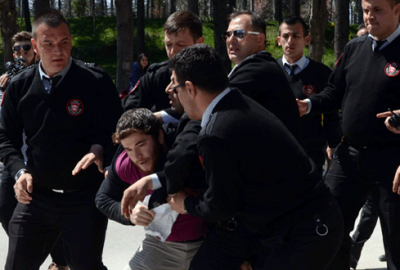 Öğrenciler kampüse alınmadı, üniversite karıştı!