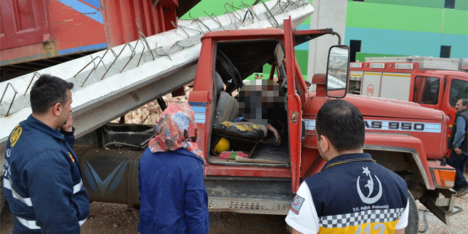 6 tonluk beton blokun altında can verdi