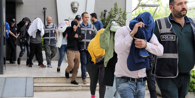 Bursa’daki fuhuş operasyonunda adliyeye sevk edilen 20 kişi serbest