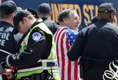 Washington’da 400 kişi gözaltına alındı