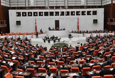 İşten çıkartılan Renault işçileri bugün Meclis’te