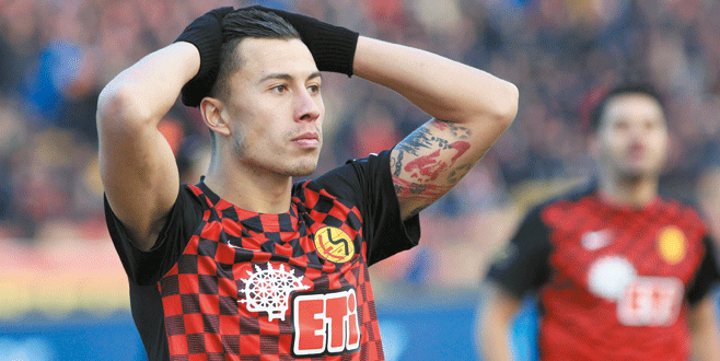 Emre Güral yüksek uçtu