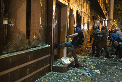 Makedonya Cumhurbaşkanı’nın ofisi yağmalandı